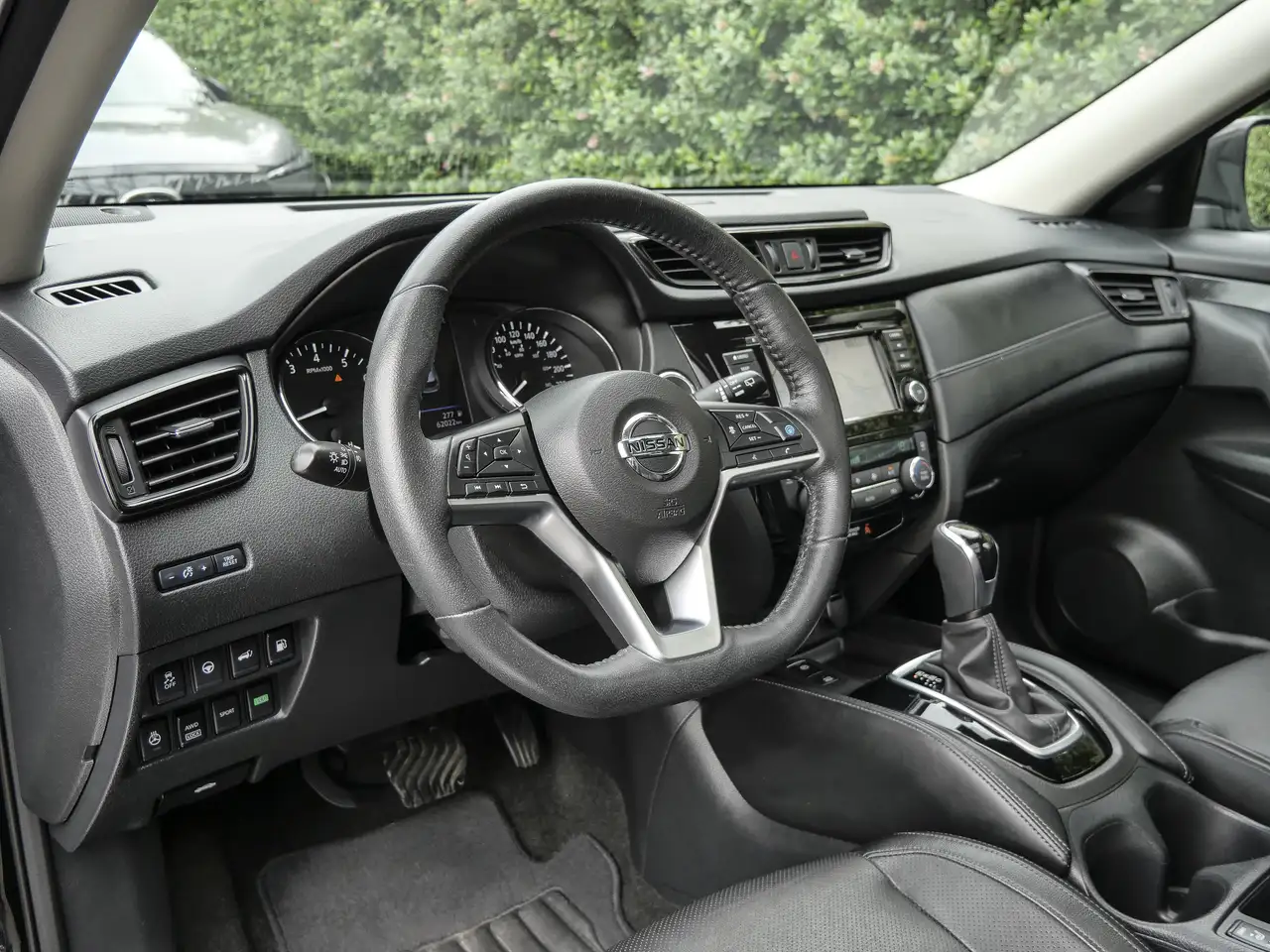 Nissan Rogue photo Nissan Rogue