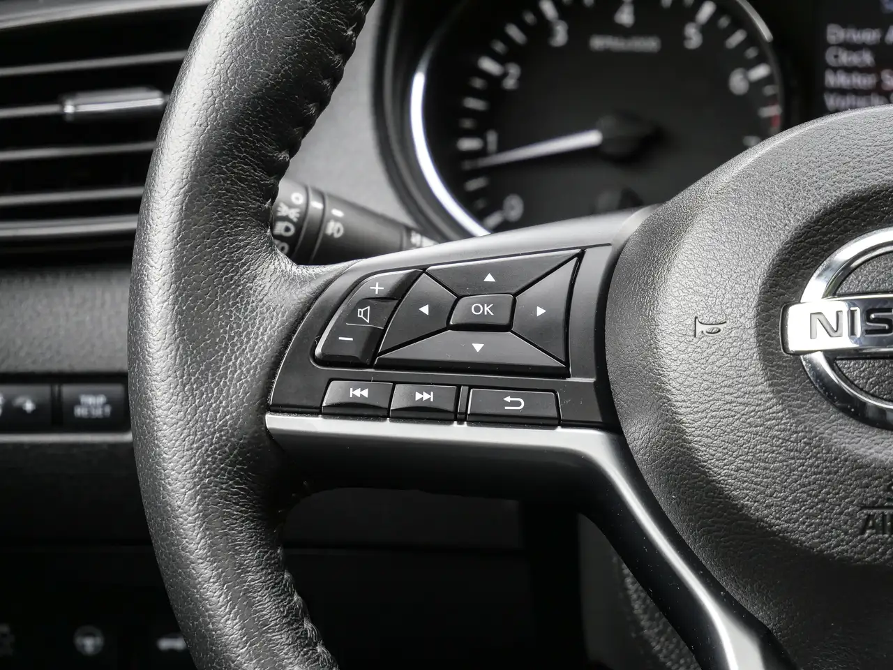 Nissan Rogue photo Nissan Rogue
