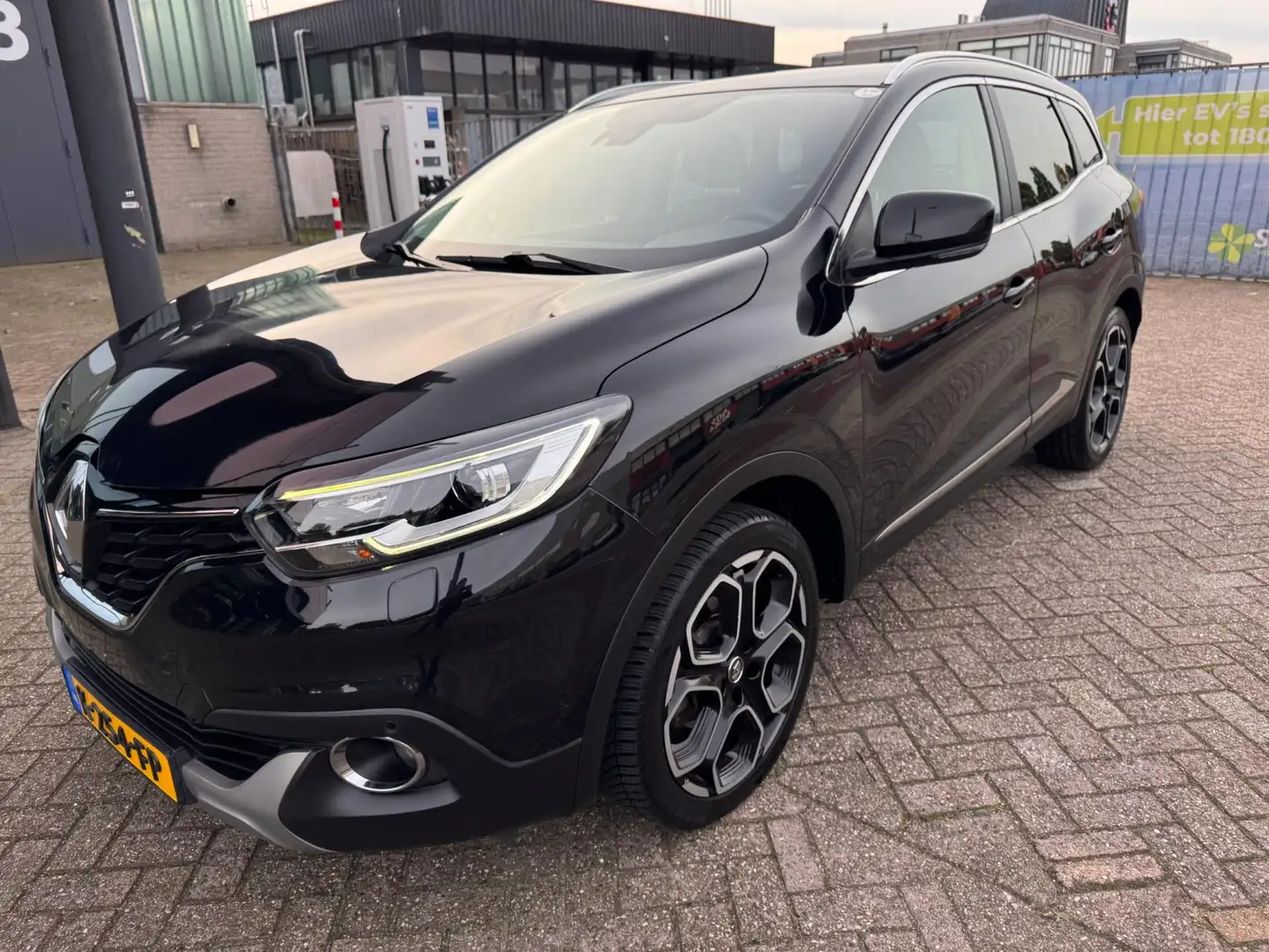 Renault Kadjar 1.2 TCe Extase / Pano'dak / Trekhaak / LED / Navi Noir - 1