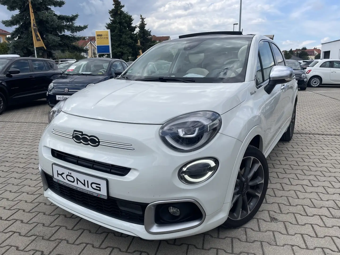 Fiat 500X 1,5 Automatik Cross Weiß - 1