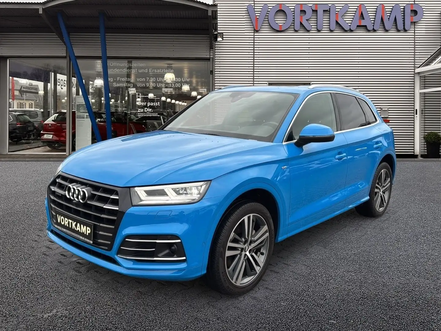 Audi Q5 55 TFSI e quattro sport S-Line Pano/Matrix Blau - 2