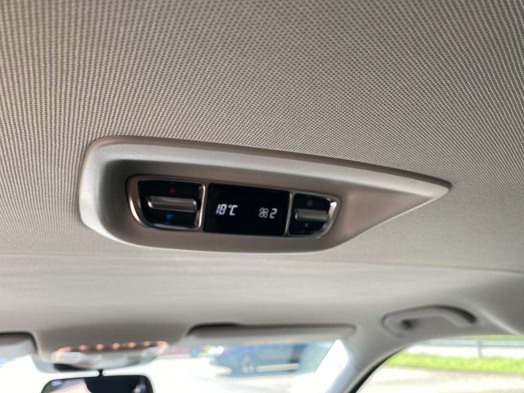 Mercedes-Benz V 220