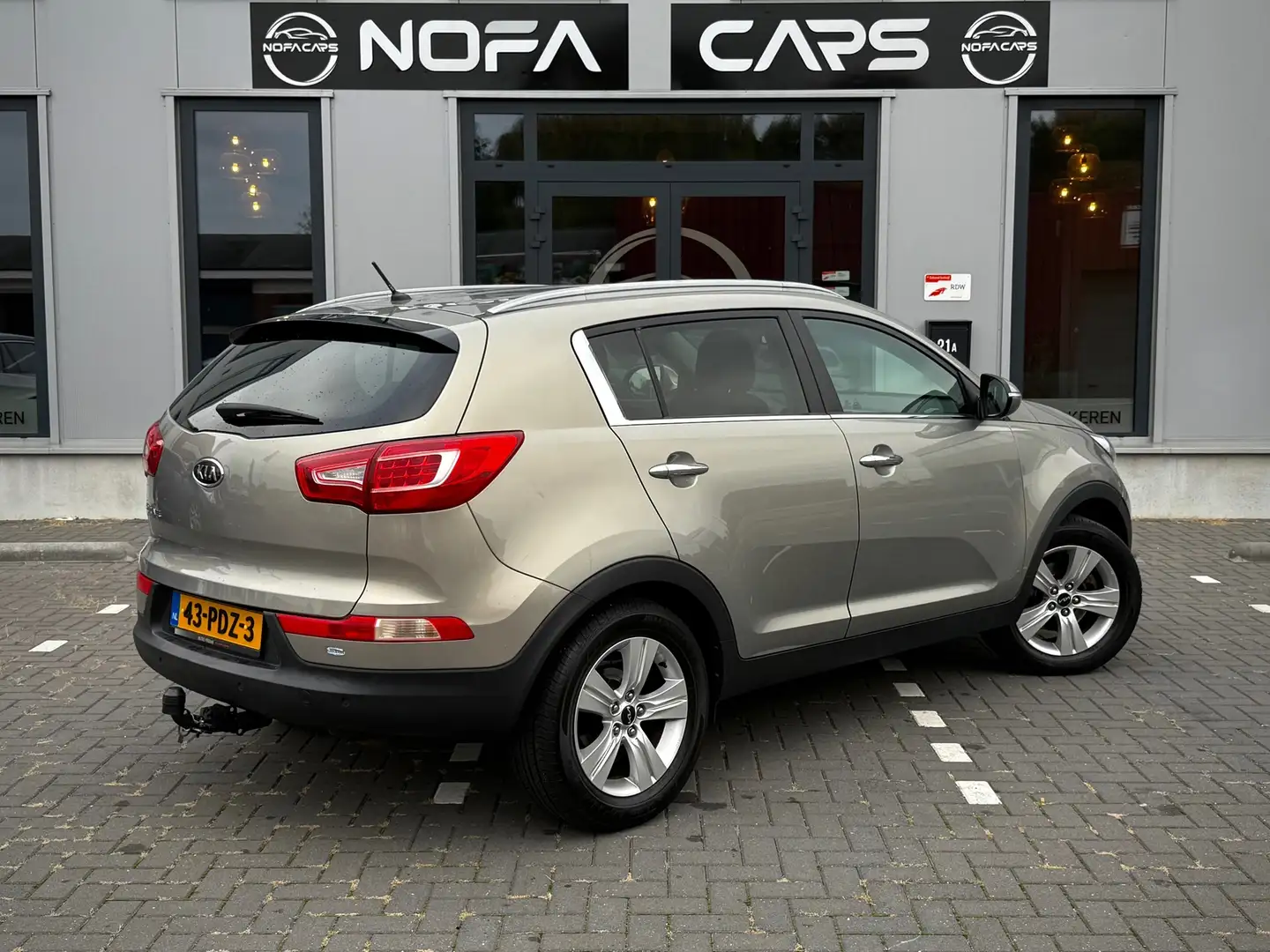 Kia Sportage 2.0 X-ecutive Plus Pack|Trekhaak|Camera|Automaat|N Grijs - 2