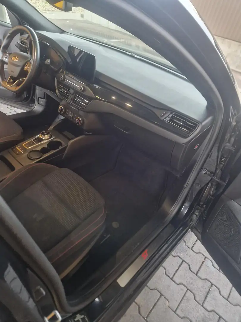Ford Focus Focus Turnier Diesel Turnier 1.5 EcoBlue Start-Sto Schwarz - 2