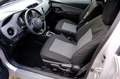 Toyota Yaris 1.5 VVT-i Aspiration Aut. *15.570km!* Clima|Cam|1e Grijs - thumbnail 2