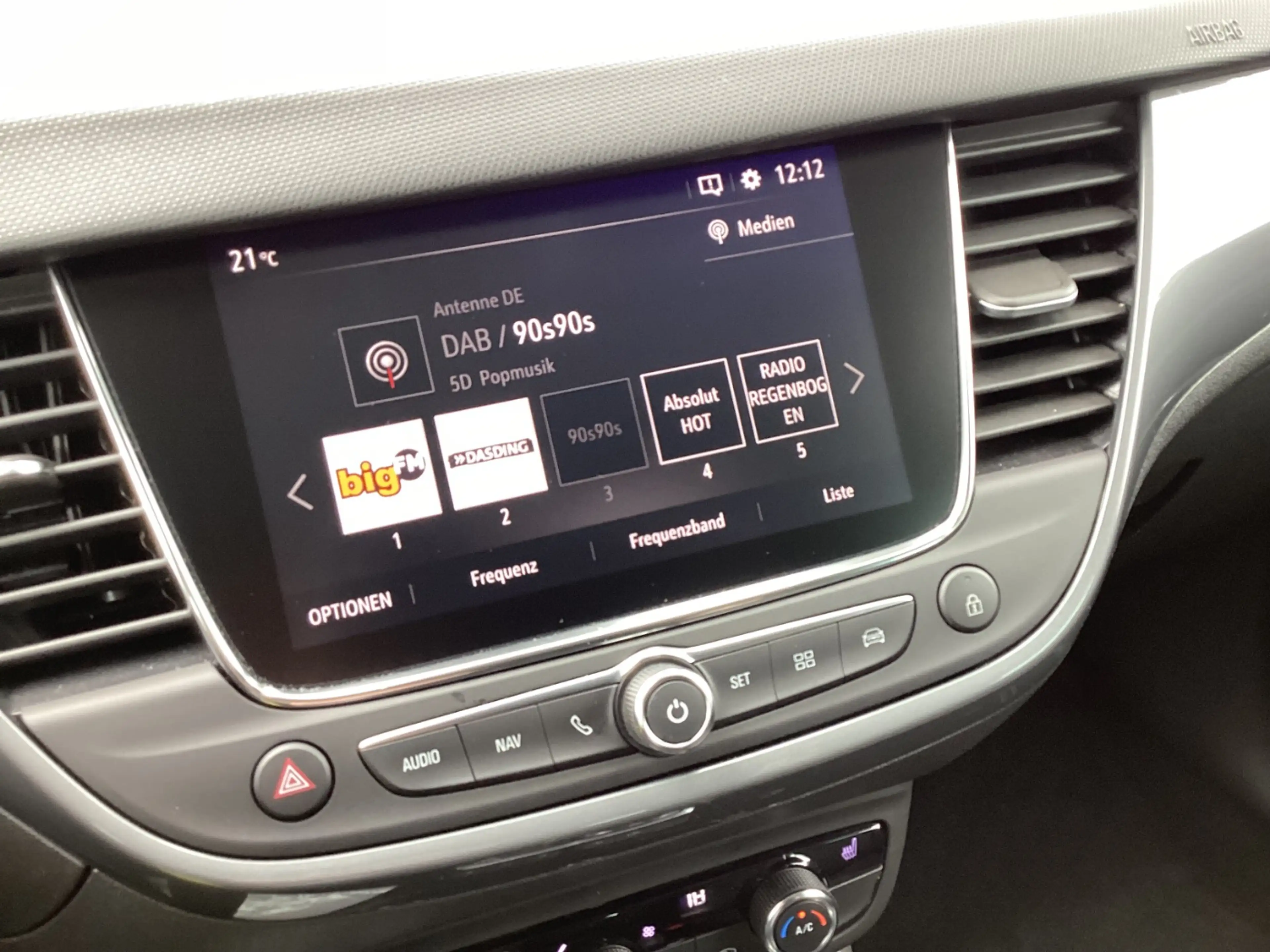 Opel Crossland 1.2 Turbo ELEGANCE PAKET Klima+Navi+PDC — photo 12