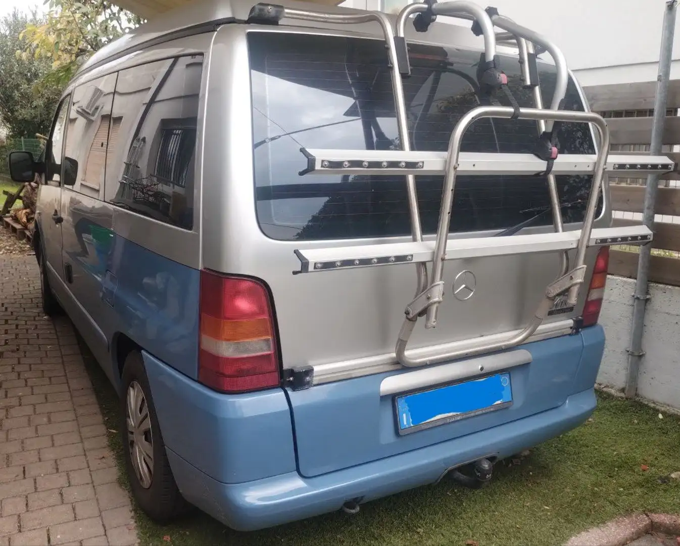 Mercedes-Benz Vito 112 CDI Gris - 2