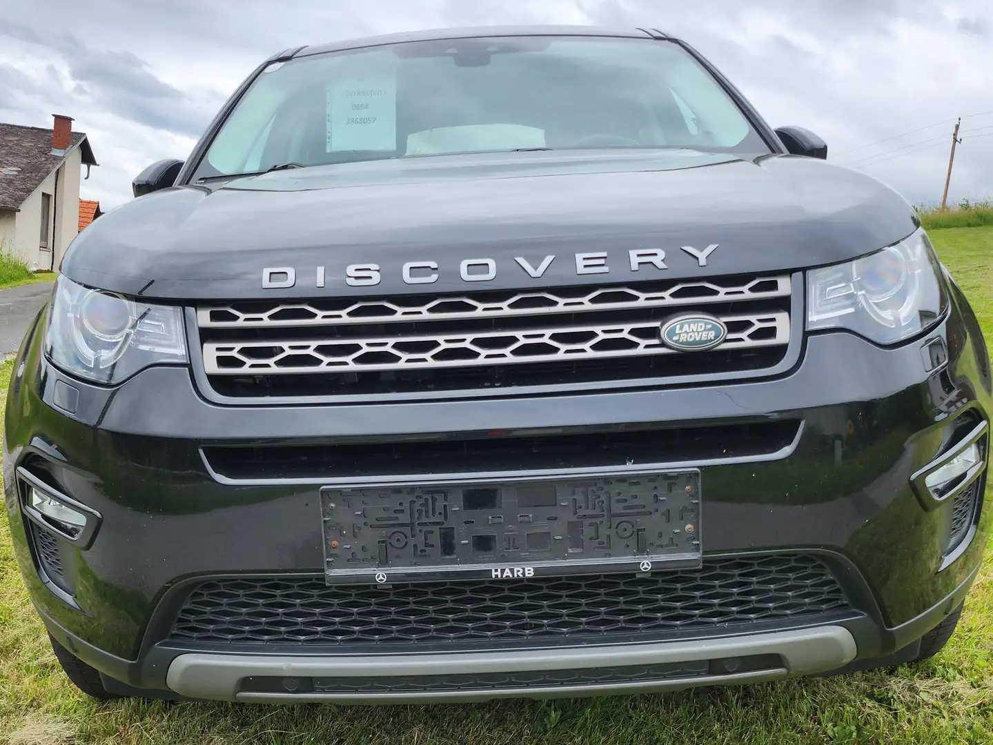 Land Rover Discovery Sport Discovery Sport 2,0 TD4 4WD SE Aut. SE Schwarz - 2