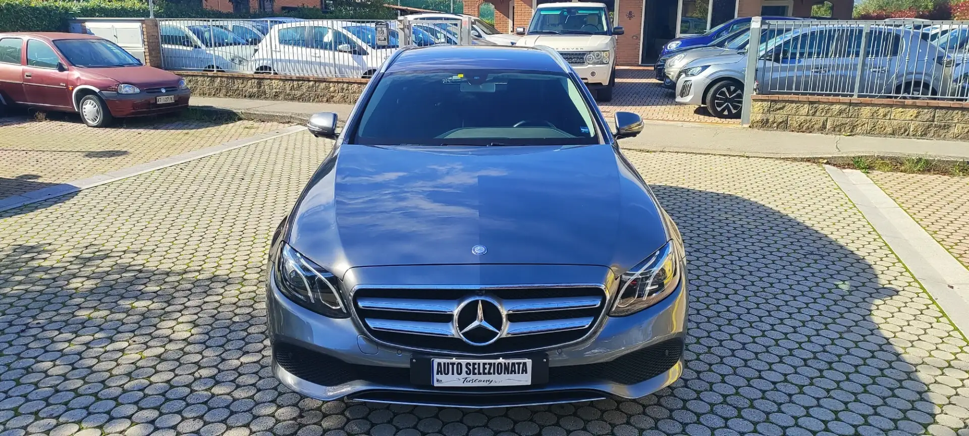Mercedes-Benz E 220 E 220 d S.W. Auto Premium Plus Grigio - 2