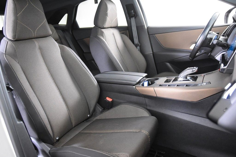 DS Automobiles DS 7 Crossback *1.Hand*Pano.*Leder*Navi* — photo 3