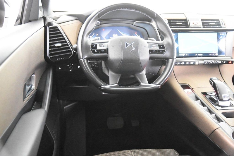 DS Automobiles DS 7 Crossback *1.Hand*Pano.*Leder*Navi* — photo 9