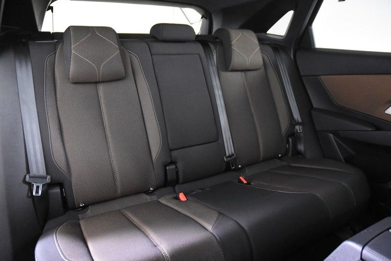 DS Automobiles DS 7 Crossback *1.Hand*Pano.*Leder*Navi* — photo 10