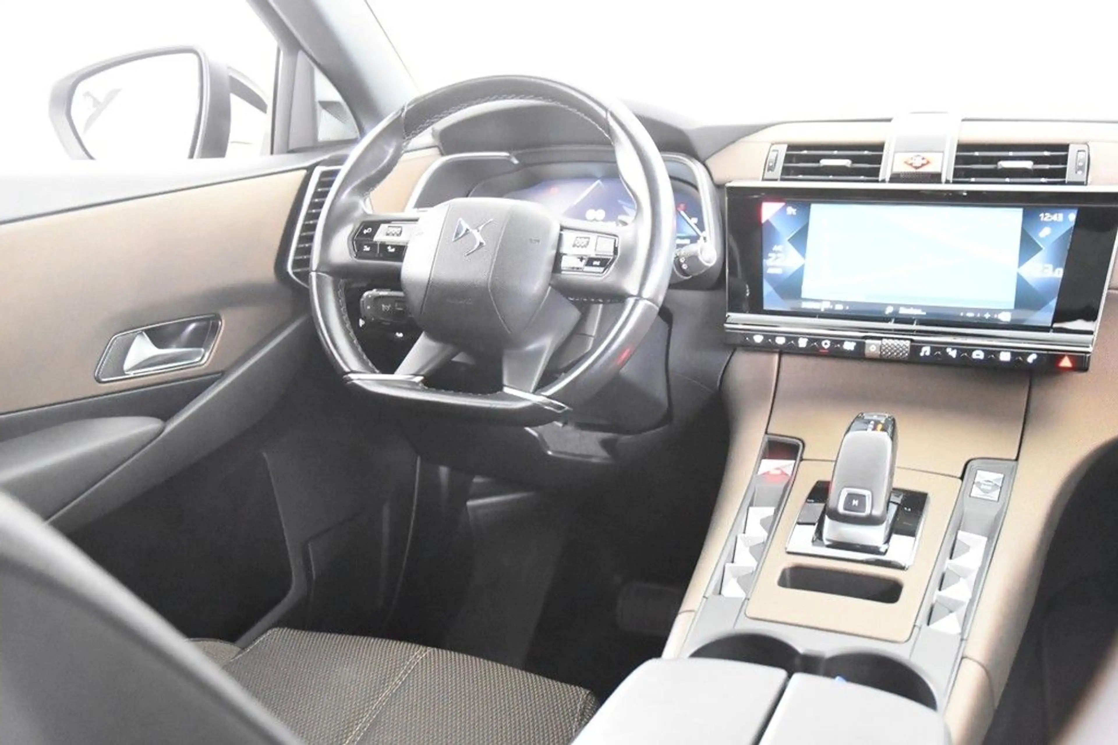 DS Automobiles DS 7 Crossback *1.Hand*Pano.*Leder*Navi* — photo 11