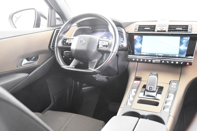 DS Automobiles DS 7 Crossback *1.Hand*Pano.*Leder*Navi* — photo 11