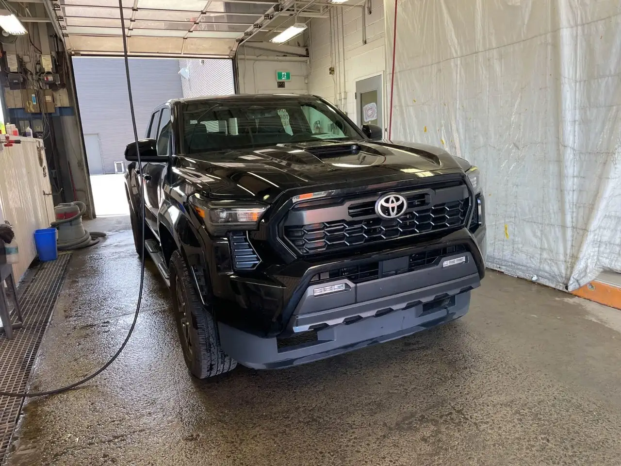 Toyota Tacoma снимка Toyota Tacoma