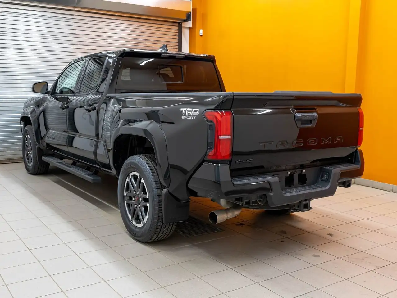 Toyota Tacoma снимка Toyota Tacoma