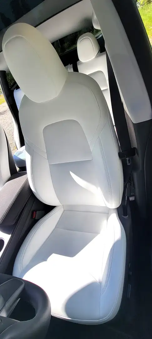 Tesla Model Y Blanc - 2