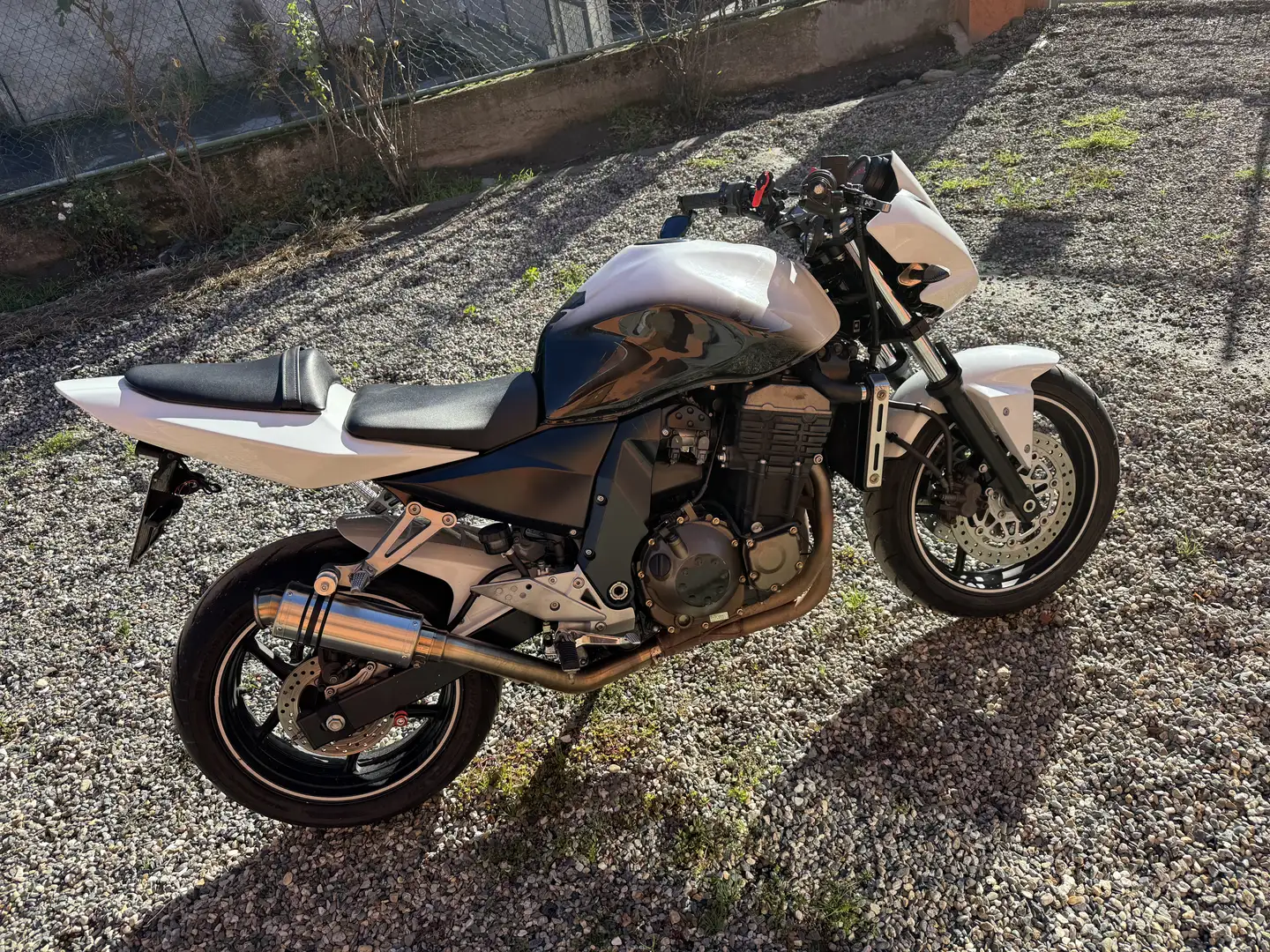 Kawasaki Z 750 Bianco - 1