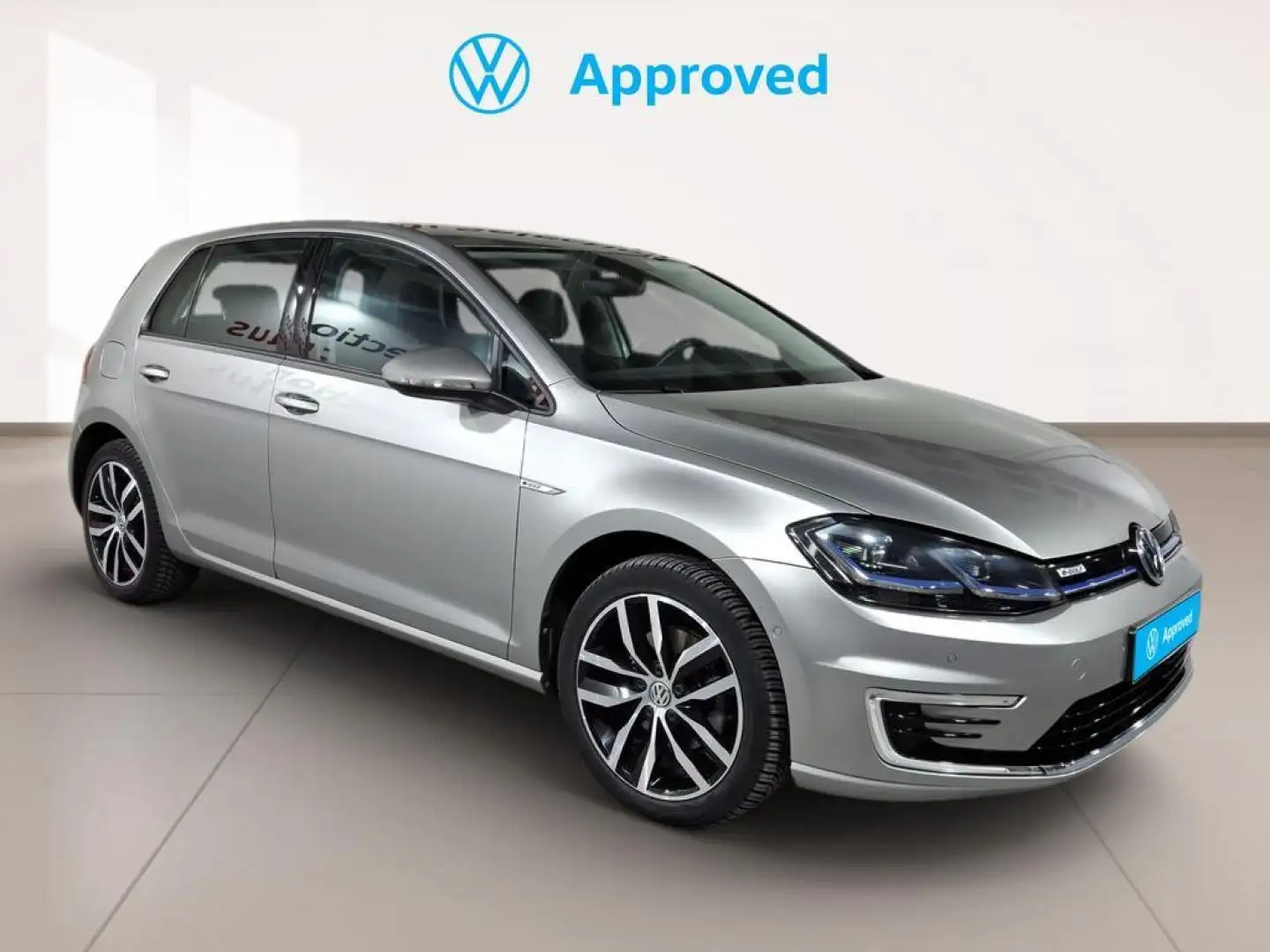 Volkswagen Golf e-Golf ePower Plateado - 1