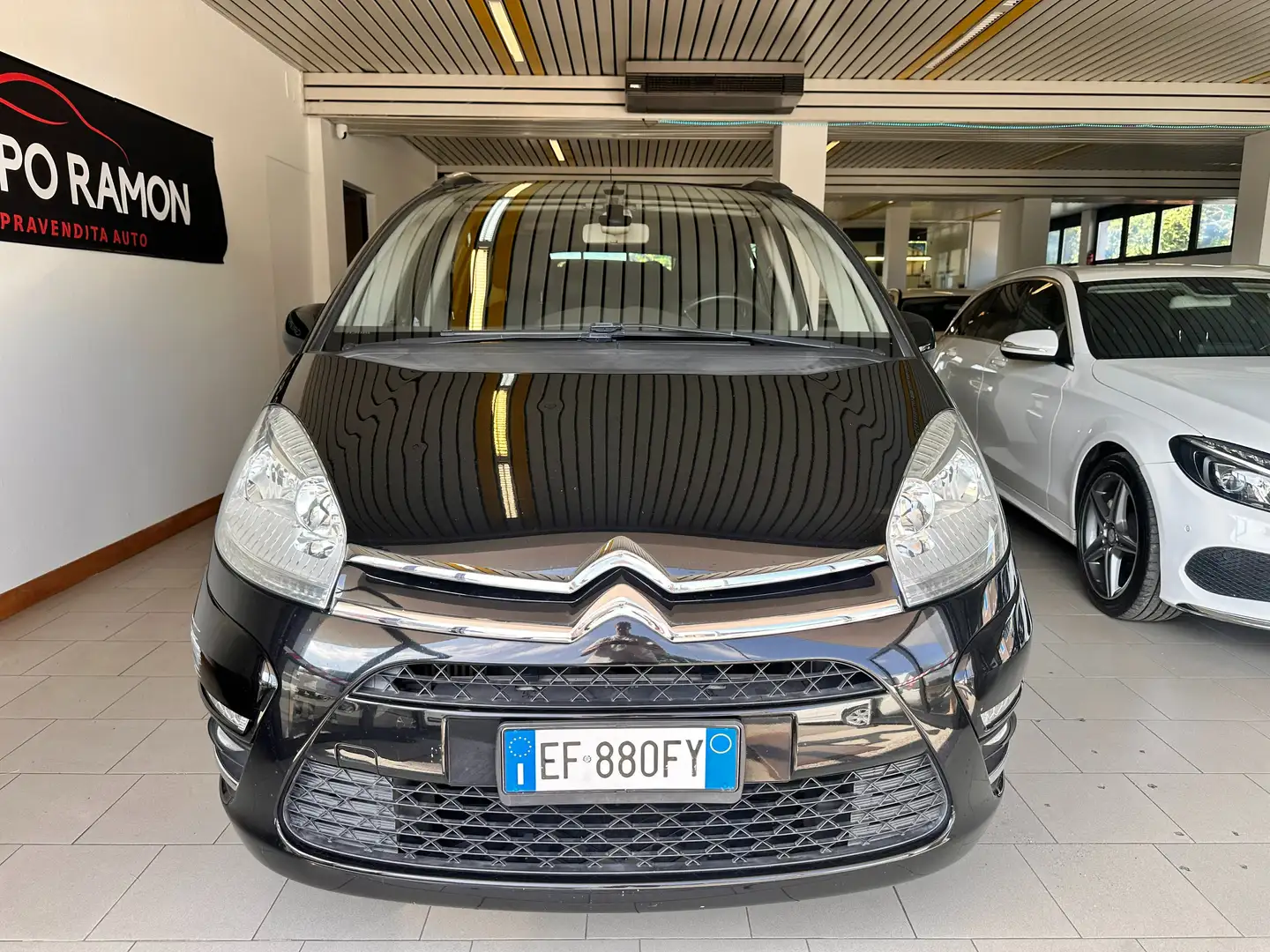 Citroen C4 C4 Grand Picasso 1.6 hdi Seduction 110cv cmp6 Noir - 2