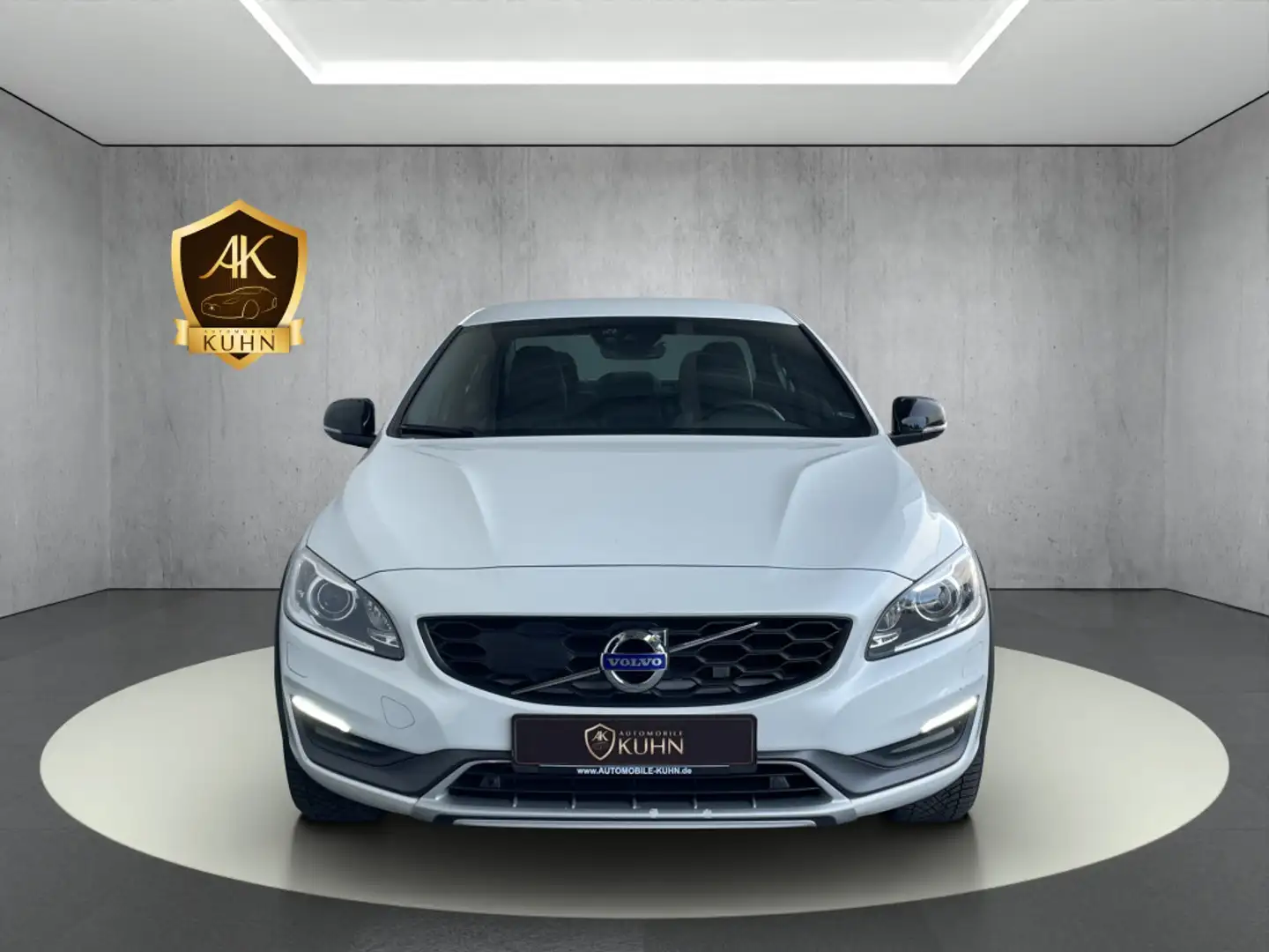 Volvo S60 Cross Country SUMMUM*ACC*EL.SITZE*R.KAM* Weiß - 2