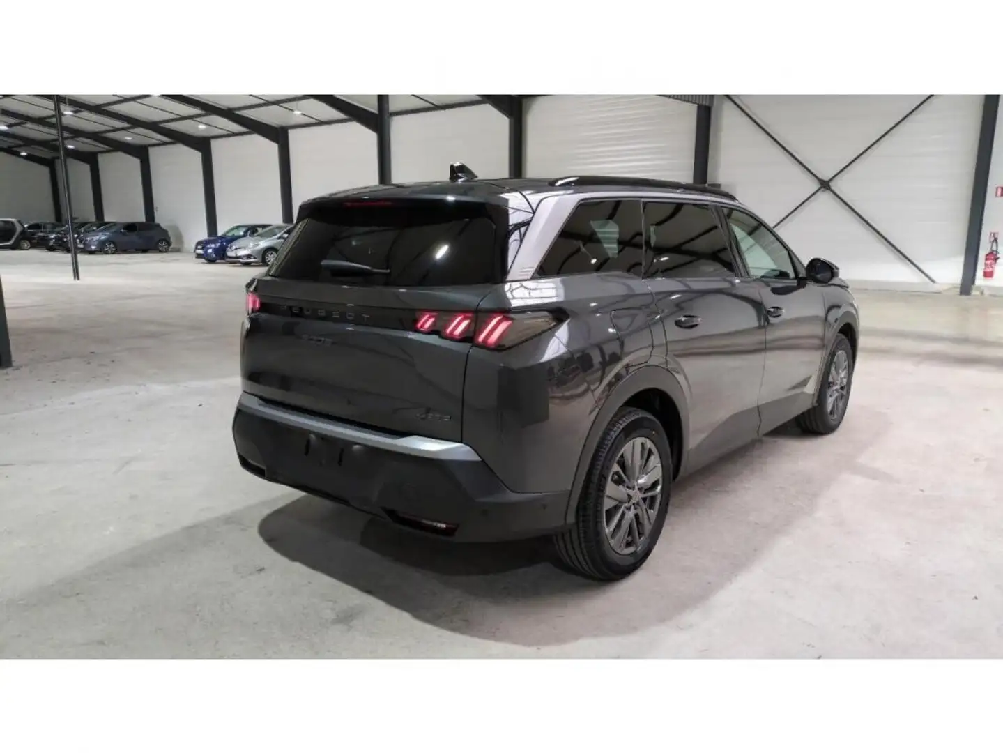 Peugeot 5008 Allure Hybrid 145cv e-DCS6 7 Places + Pack Panoramic Navigation + NEUF 0KM - 1