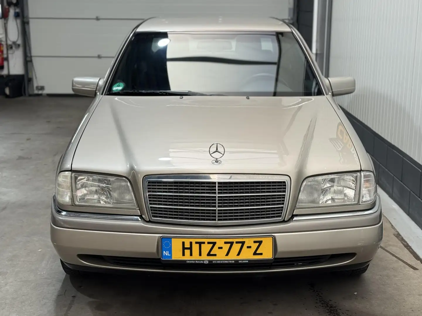 Mercedes-Benz C 280 Classic Nette wagen Airco Automaat Trekhaak Grau - 2