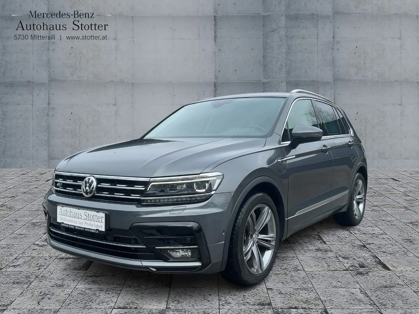Volkswagen Tiguan 2.0 TSI 4MOTION *Ambi*Distr*Navi*RKam* Grau - 1