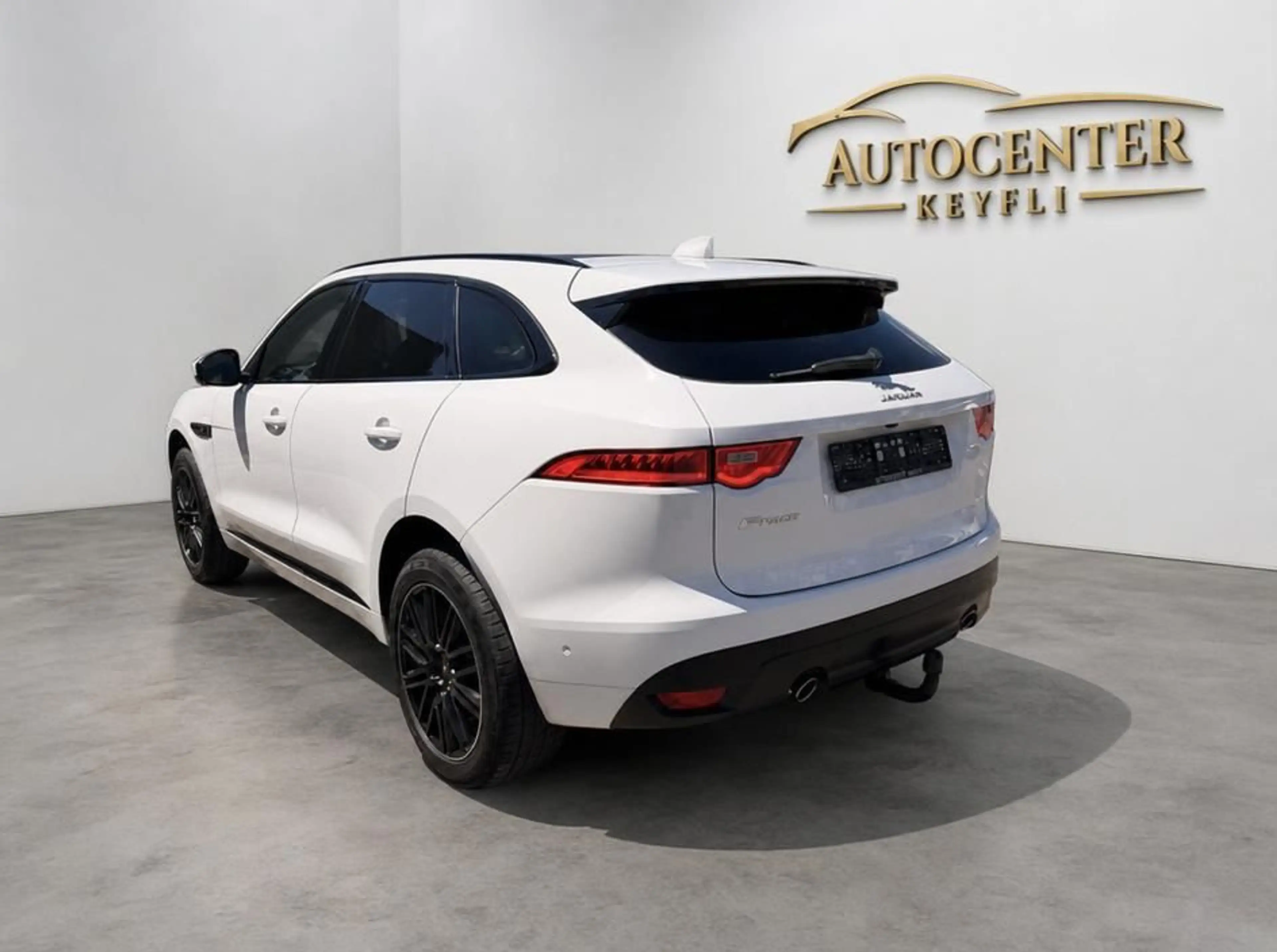 Jaguar F-Pace F-PACE R-Sport AWD*PANORAMA*KAMERA*1-HAND*AHK — photo 4