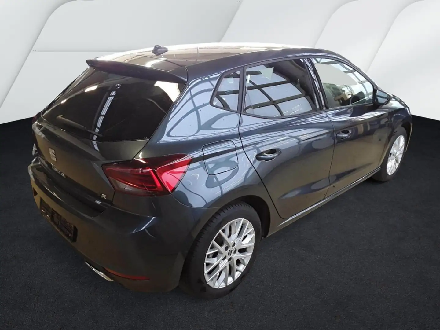 SEAT Ibiza 1.0 TSI FR NAVI KAM PDC SHZ Grau - 2