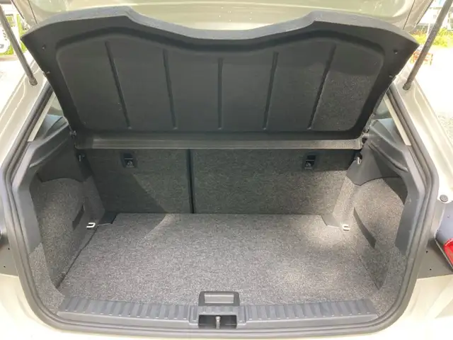 SEAT Ibiza view 12