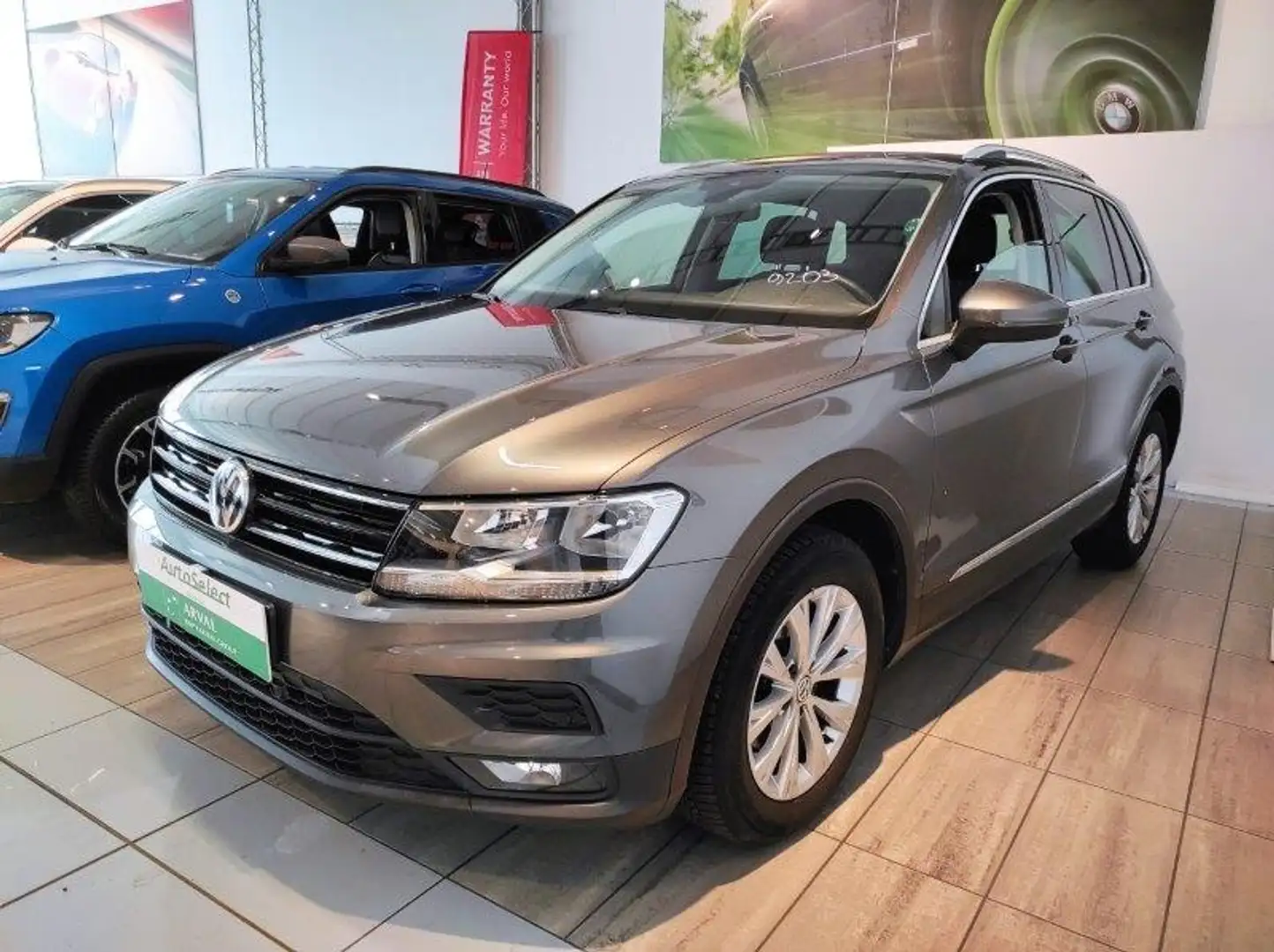 Volkswagen Tiguan 2ª serie - Tiguan 1.5 TSI Business ACT BlueMotion Grigio - 2