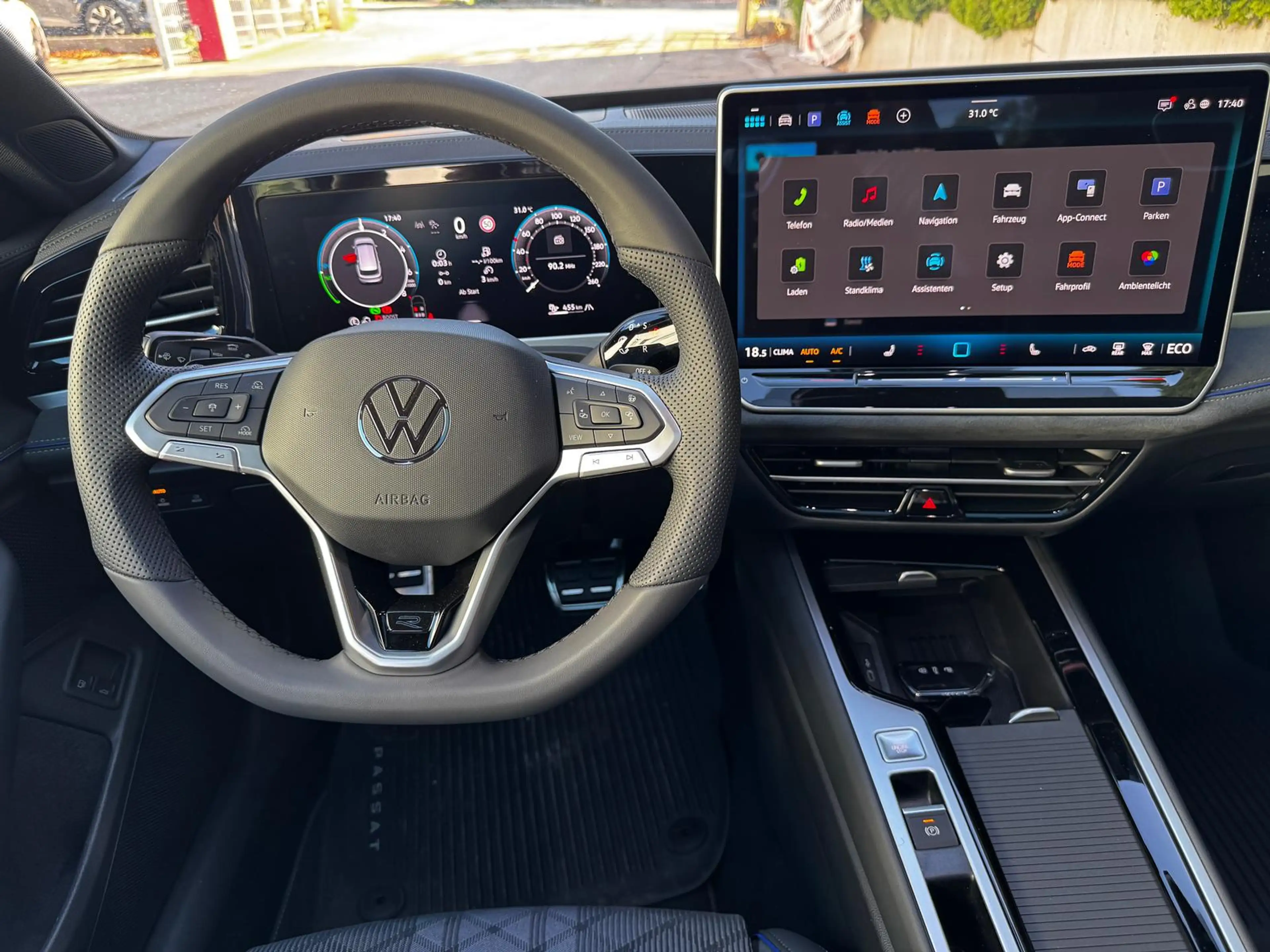 Volkswagen Passat Variant 1.5 TSI eHybrid R-line Black AHK 360 — photo 7