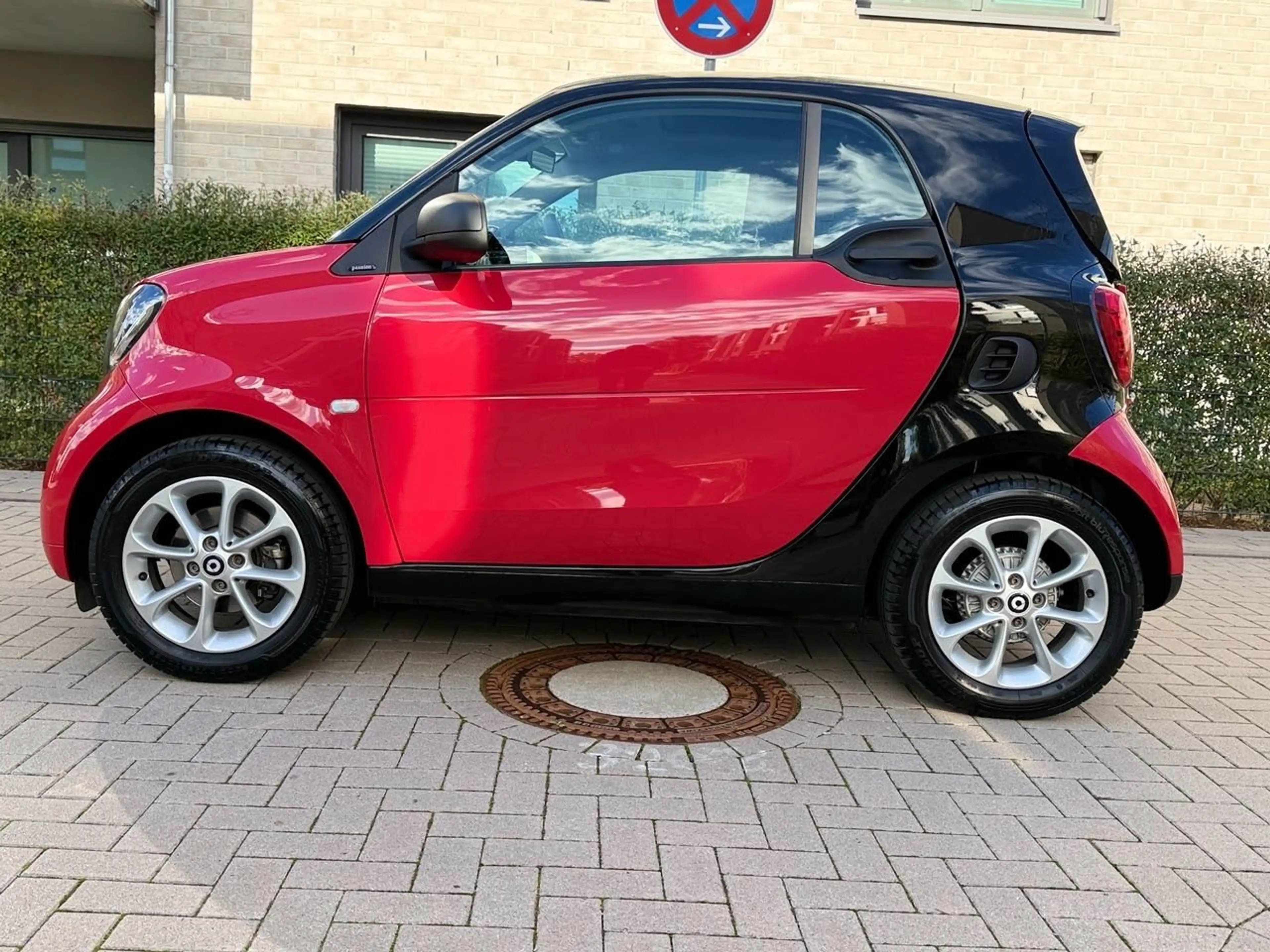 smart forTwo fortwo coupe Basis 52 kW — photo 10