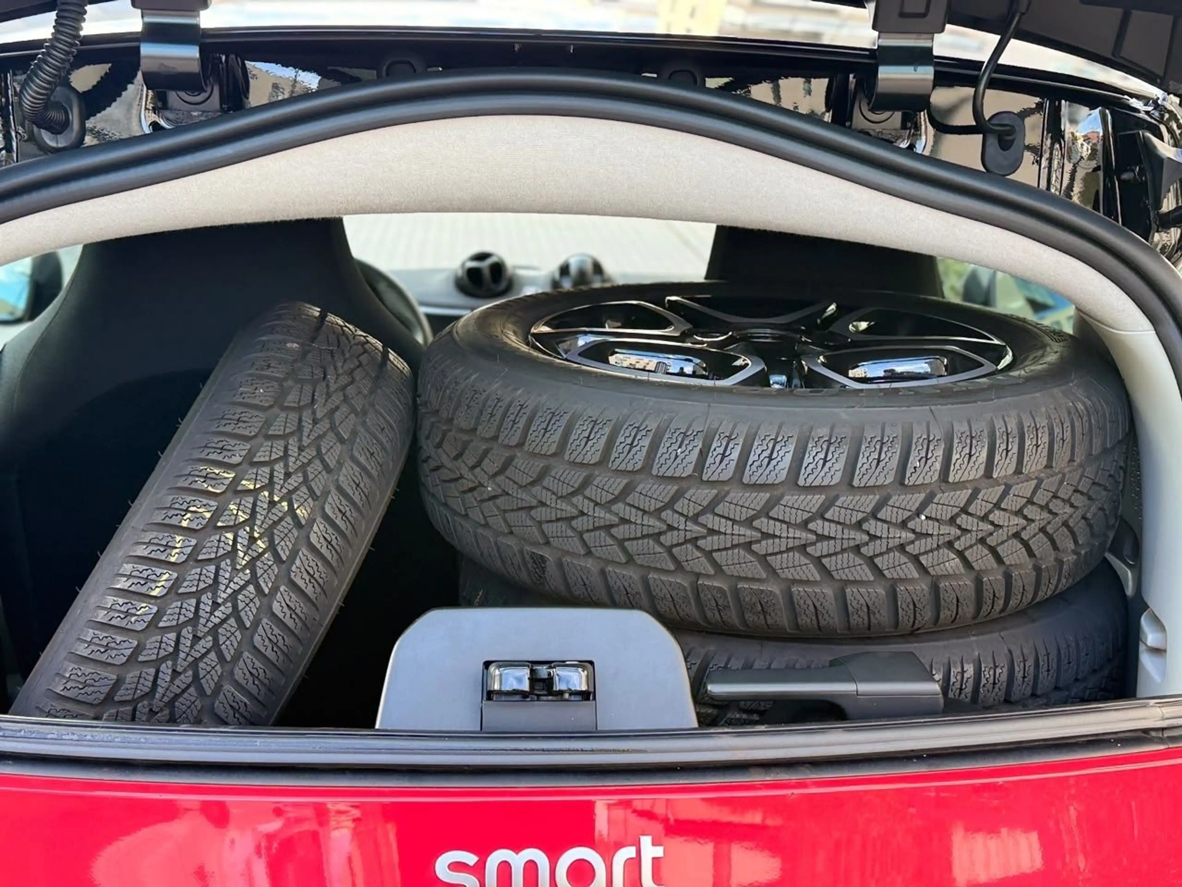 smart forTwo fortwo coupe Basis 52 kW — photo 12