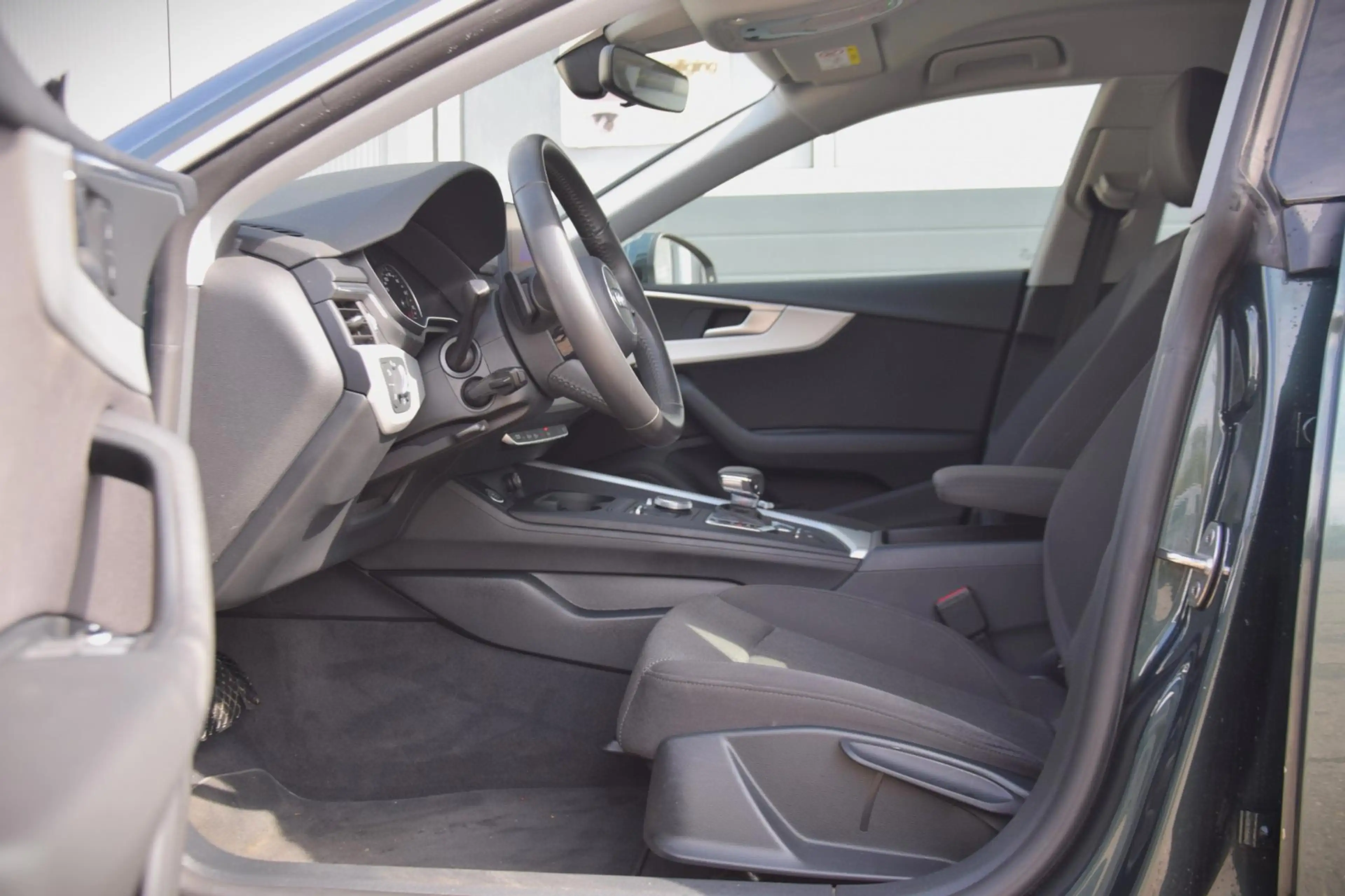 Audi A5 Sportback 2.0 TFSI MHEV 35TFSI — photo 8