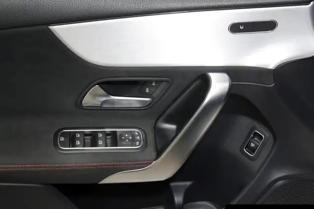 Mercedes-Benz A-Class view 14