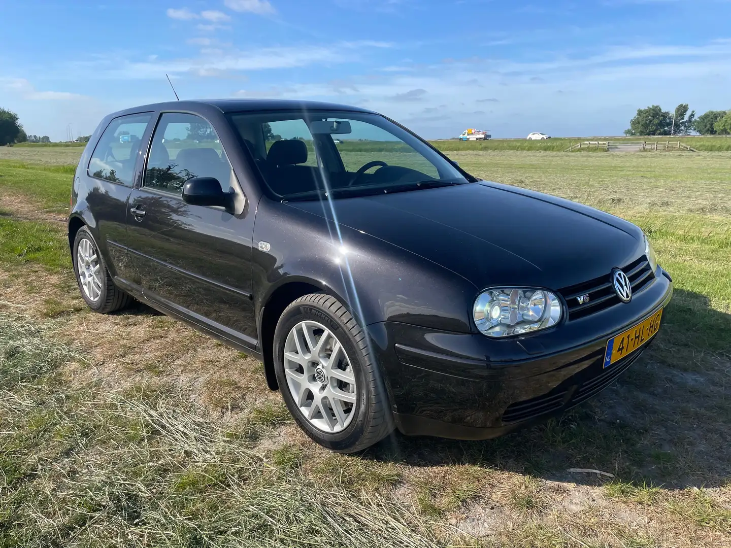 Volkswagen Golf Golf 2.3 V5 Highline Zwart - 1