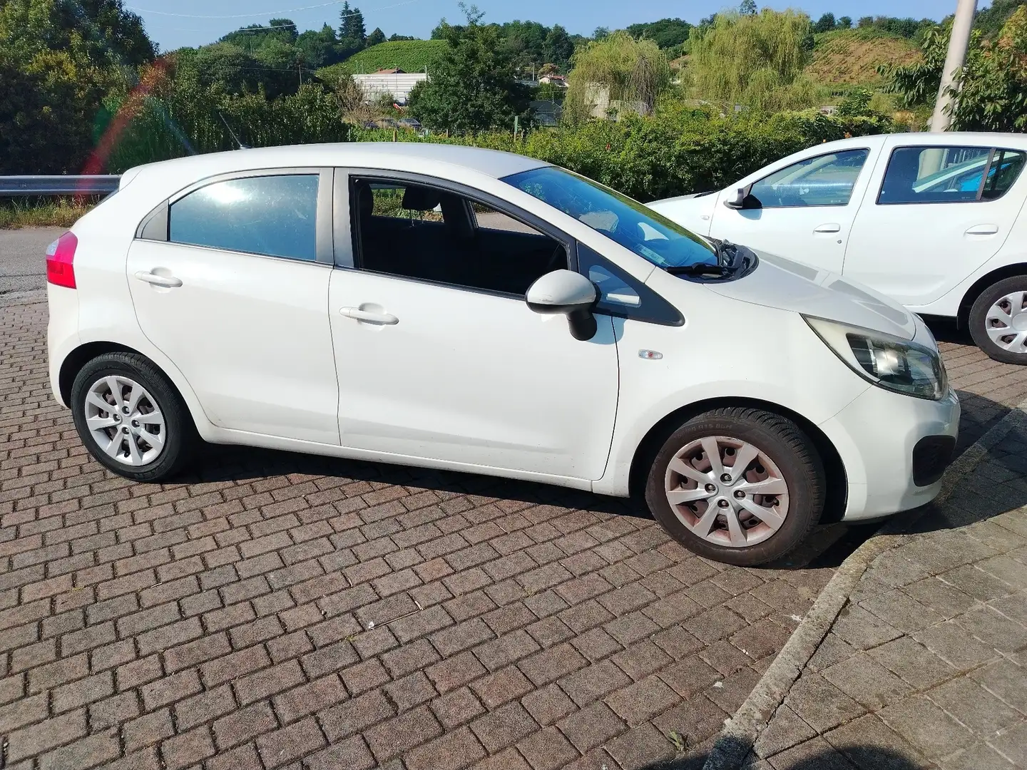 Kia Rio Rio III 2011 3p 1.2 LX Bianco - 2