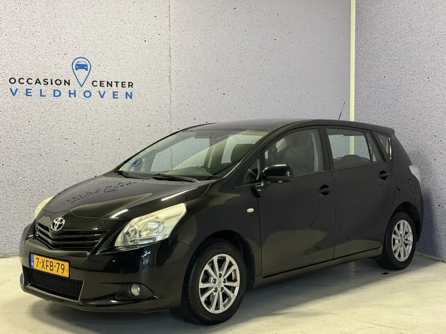 Toyota Verso 1.8 VVT-i Dynamic Business // NAVI // CRUISE // PA Zwart - 1