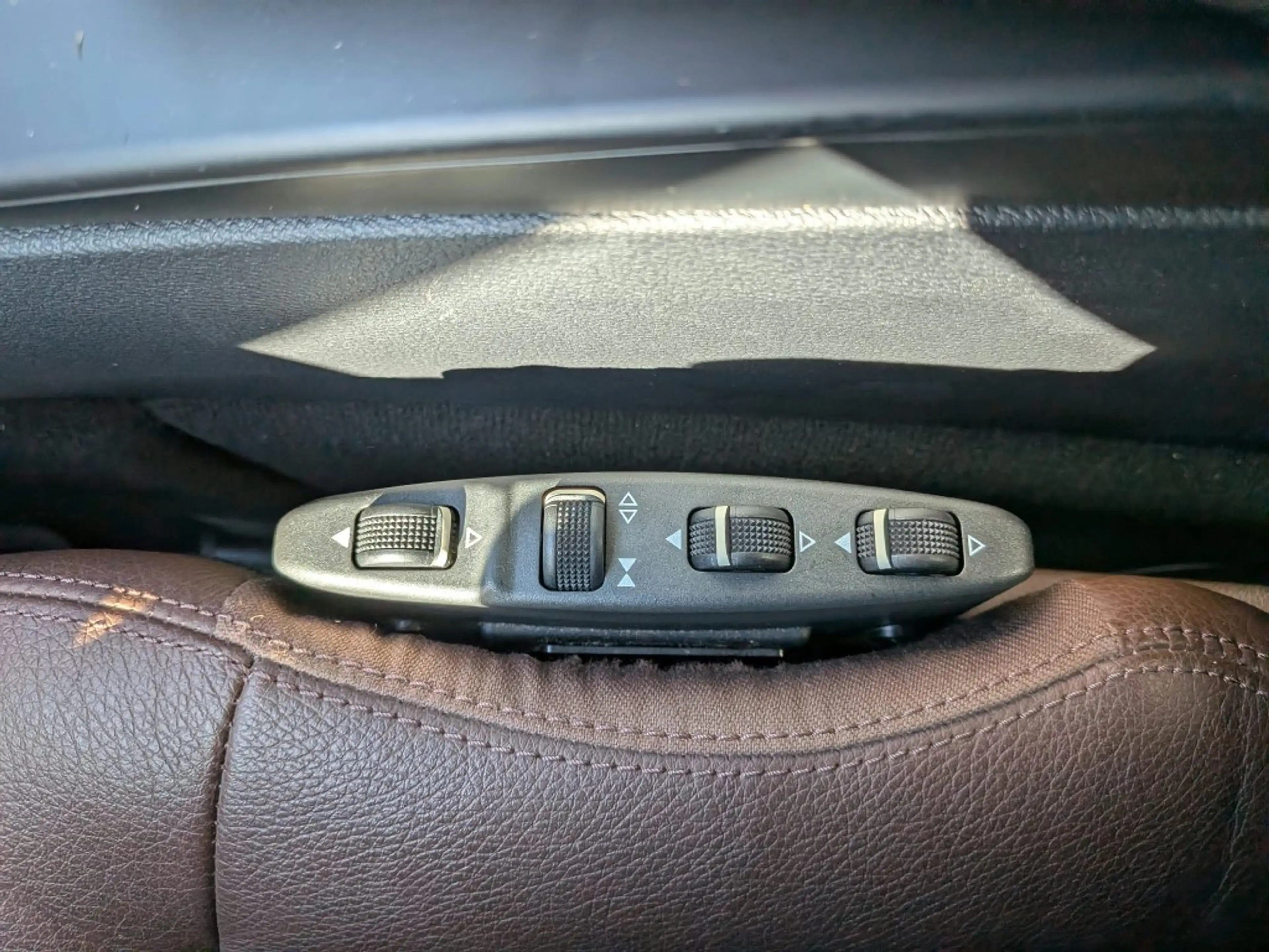 Mercedes-Benz E 250 CGI Business Class Avantgarde 1 eigenaar dealerond — photo 26