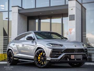 4.0 V8 / Pano / Massage / Achteras / Ceramic / NL