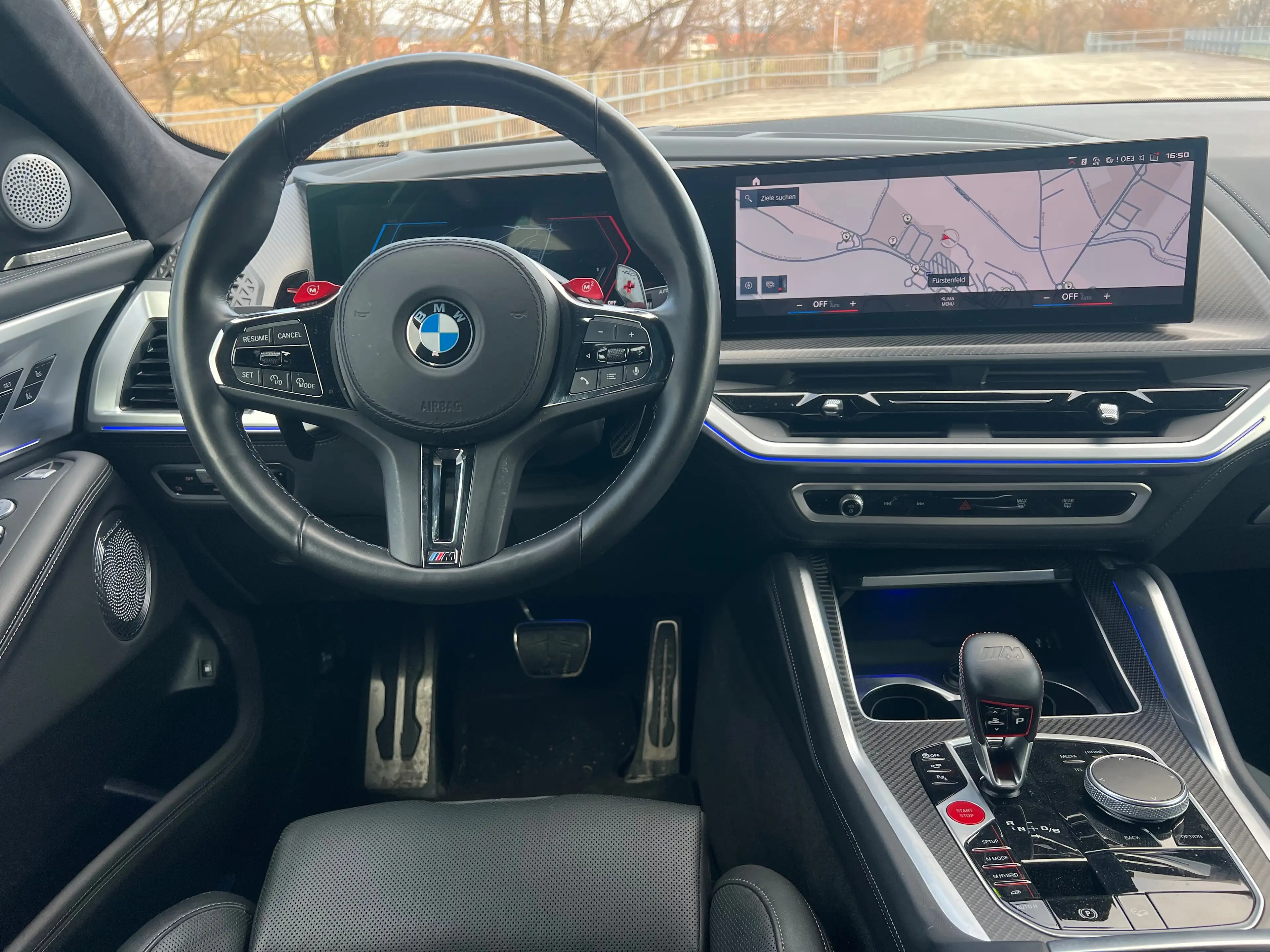 BMW XM V8 BITURBO MASSAGE B&W 22" AHK ALLBLACK MWST! — photo 11