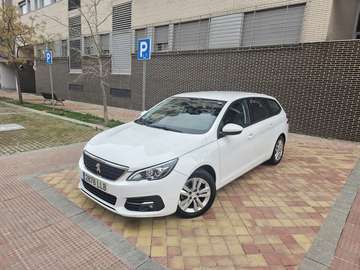 SW 1.5BlueHDi S&S Active EAT8 130