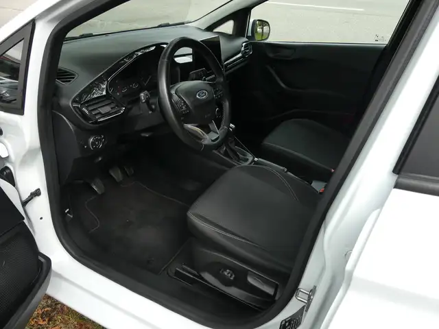 Ford Fiesta view 5