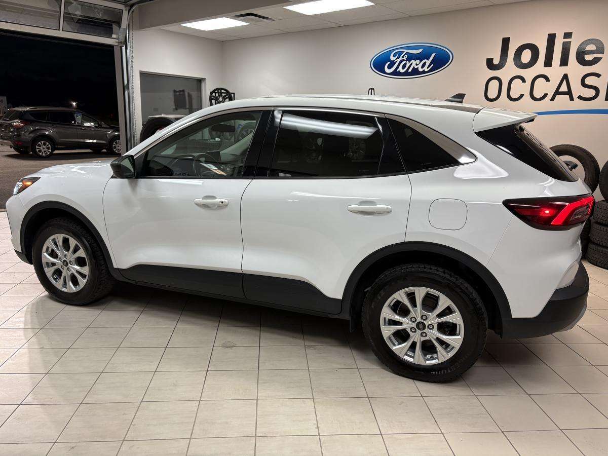 2023 Ford Escape ACTIVE AWD SIEGE/VOLANT CHAUFFANT DEMARREUR A DIST — снимка 1