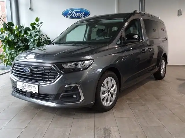 Ford Grand Tourneo Connect Titanium