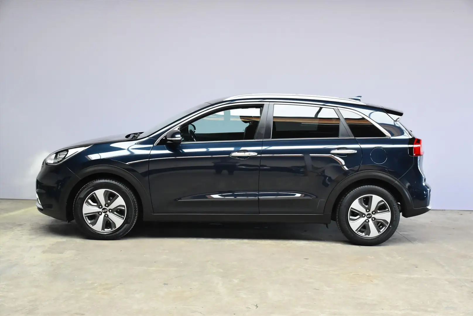 Kia Niro 1.6 GDi Hybrid 141pk DCT6 BusinessLine Blauw - 2