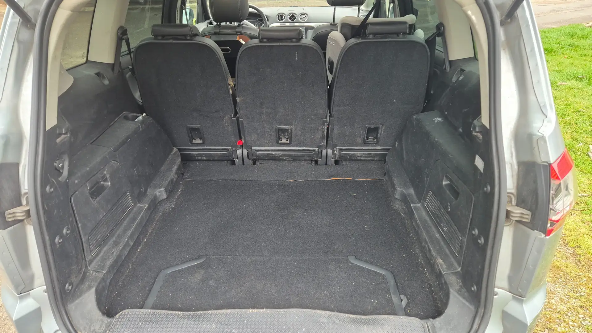 Ford S-Max S-Max+2.2+TDCi+DPF+Titanium Silver - 2