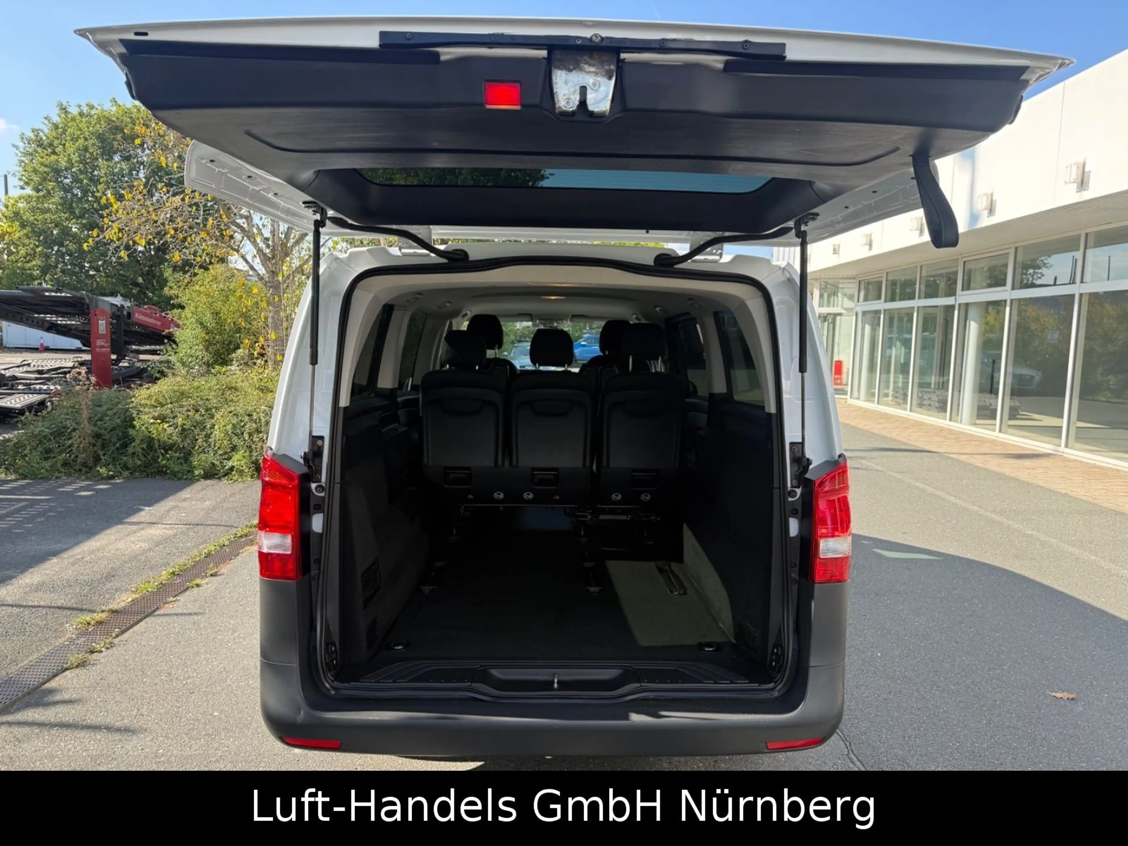 Mercedes-Benz Vito Tourer 116 CDI RWD extralang Pro 8SitzKlima — photo 13